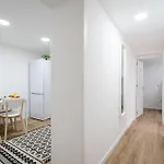 Hostwise - Modern Flat With A *