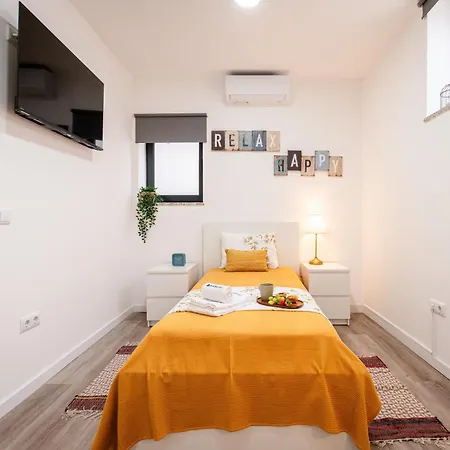 Hostwise - Modern Flat With A Apartment