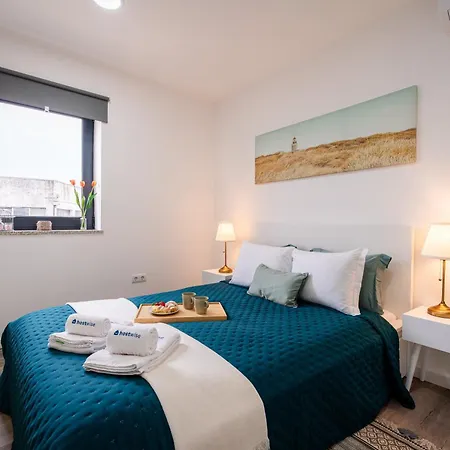 Appartamento Hostwise - Modern Flat With A *