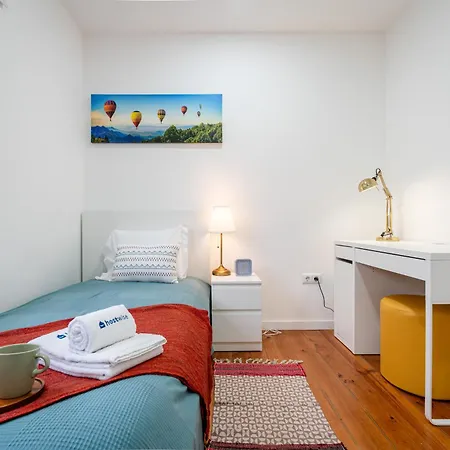 Hostwise - Modern Flat With A *