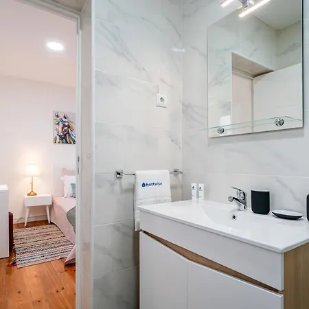 Appartement Hostwise - Modern Flat With A *