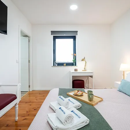 Appartamento Hostwise - Modern Flat With A