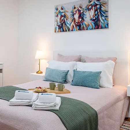 Hostwise - Modern Flat With A * São Mamede de Infesta
