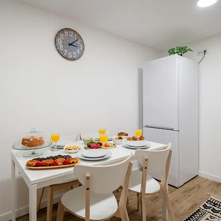 Hostwise - Modern Flat With A *