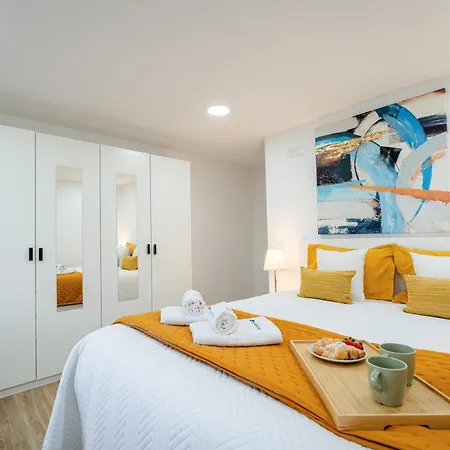 Appartamento Hostwise - Modern Flat With A São Mamede de Infesta