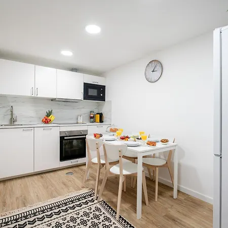 Hostwise - Modern Flat With A Apartment