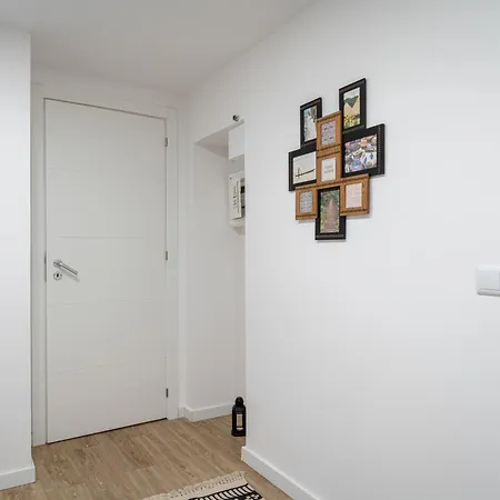 Lejlighed Hostwise - Modern Flat With A