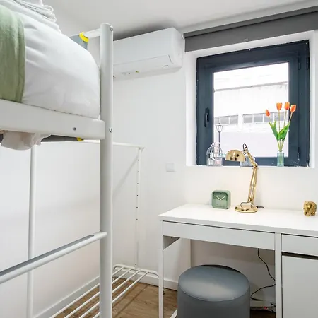 Hostwise - Modern Flat With A * São Mamede de Infesta
