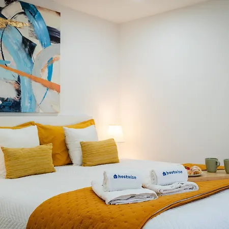 Hostwise - Modern Flat With A * São Mamede de Infesta
