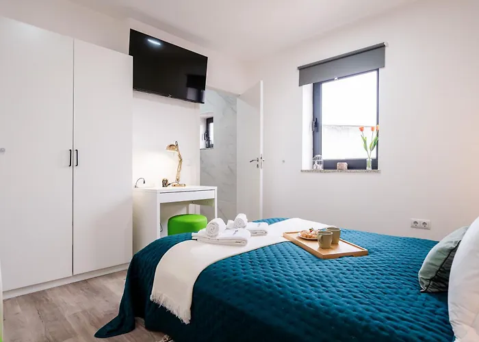 Hostwise - Modern Flat With A * 사오마메데데인페스타