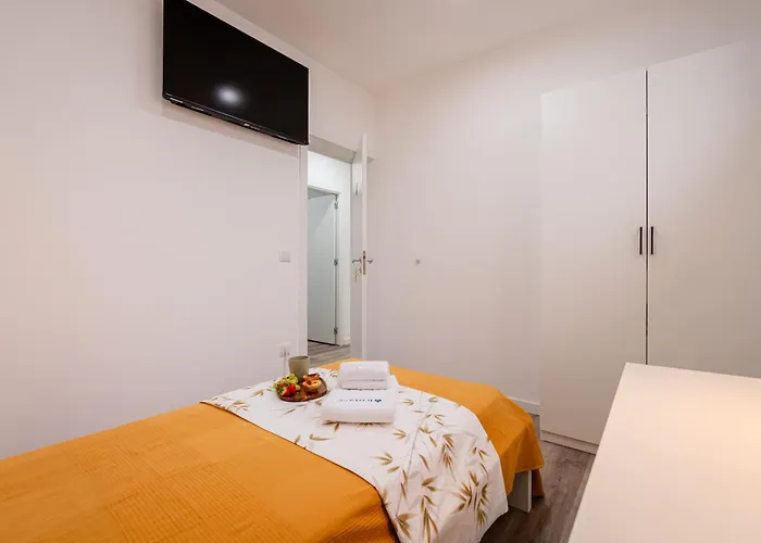 아파트 Hostwise - Modern Flat With A *