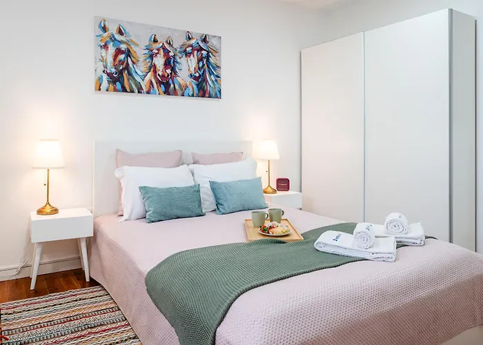 Hostwise - Modern Flat With A 아파트 사오마메데데인페스타