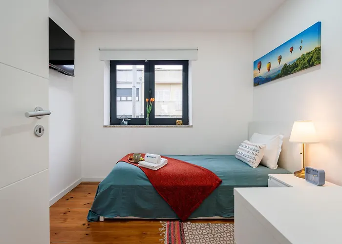 아파트 Hostwise - Modern Flat With A 사오마메데데인페스타