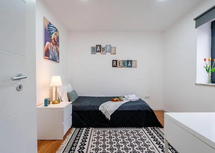 아파트 Hostwise - Modern Flat With A *