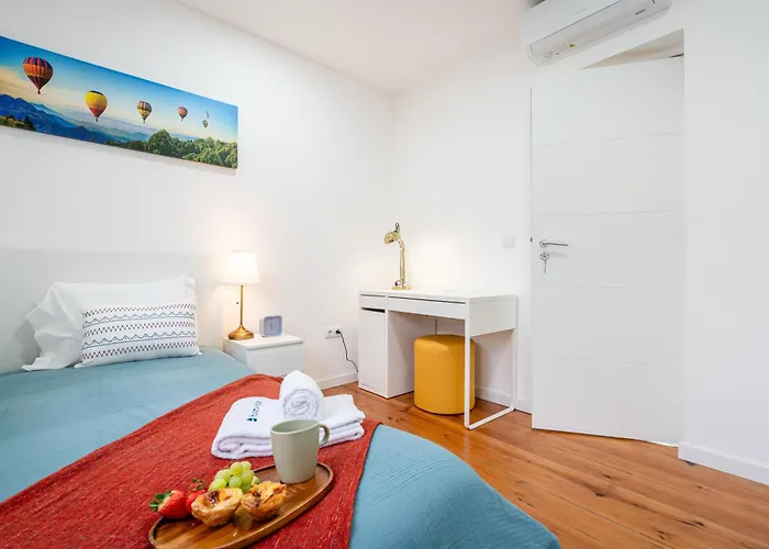 아파트 Hostwise - Modern Flat With A 사오마메데데인페스타