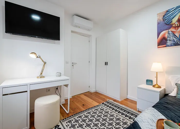 아파트 Hostwise - Modern Flat With A