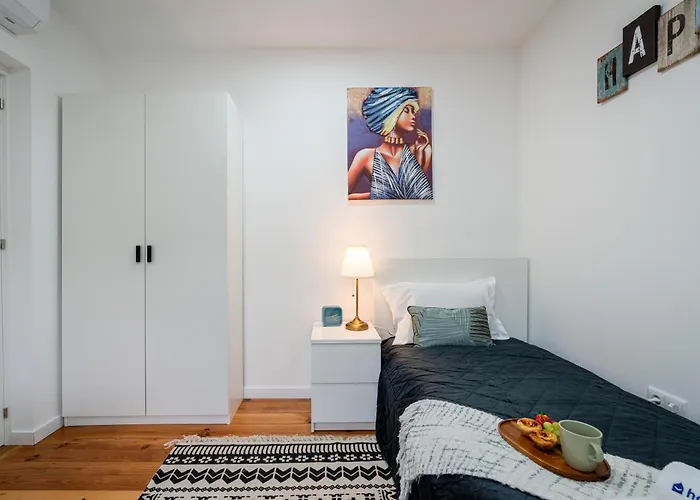 아파트 Hostwise - Modern Flat With A 사오마메데데인페스타