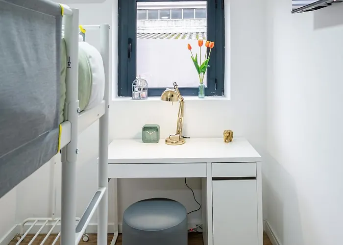 아파트 Hostwise - Modern Flat With A *