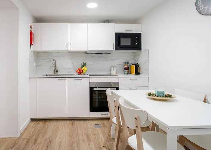 Hostwise - Modern Flat With A 아파트 *