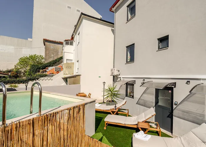 Hostwise - Modern Flat With A *